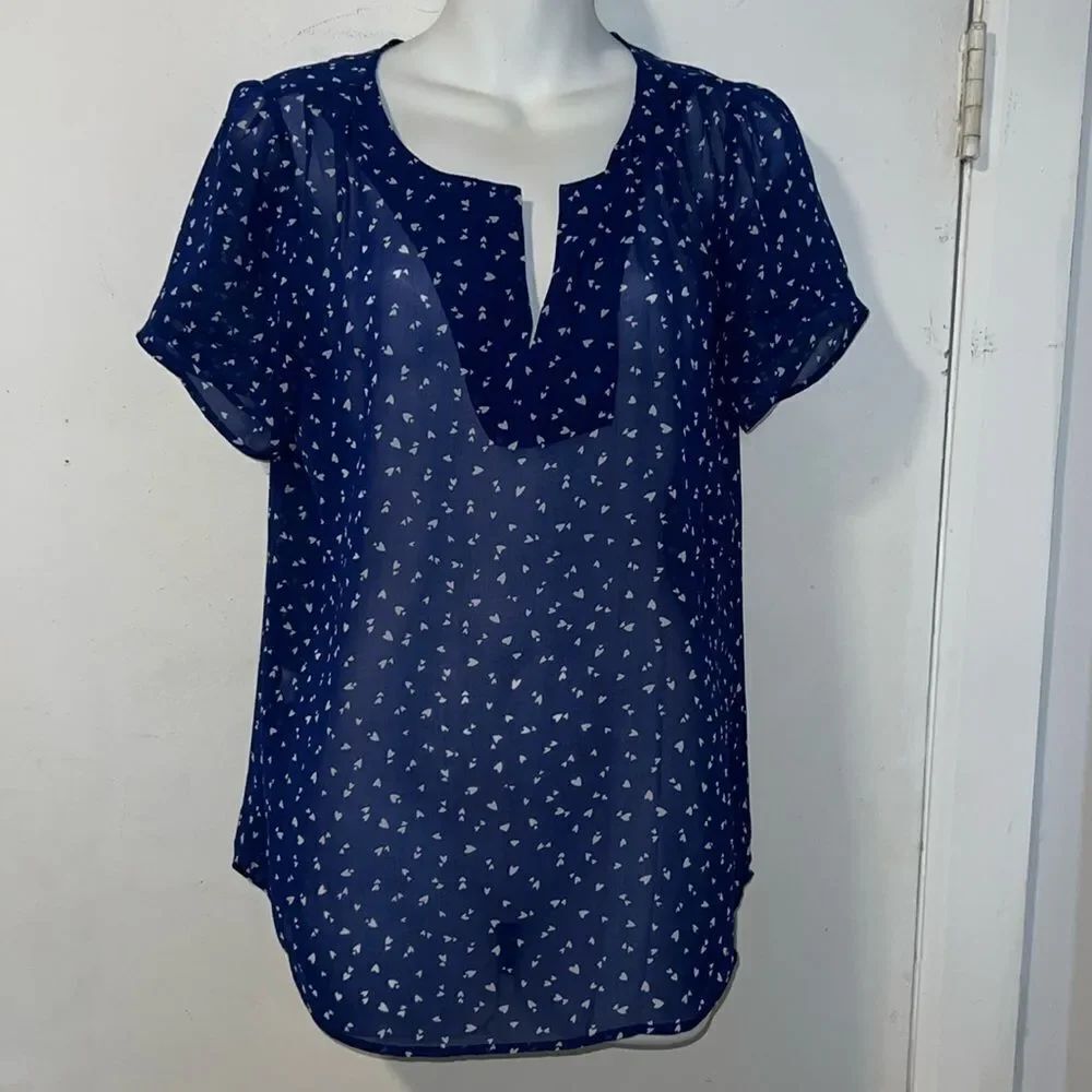 DANIEL RAINN Navy Blue With White Hearts Lightweight Short Sleeve Blouse-S